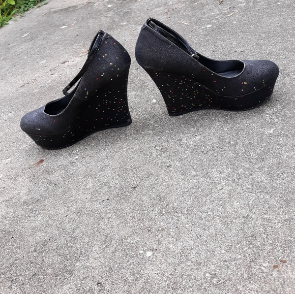 Madden Girl Dazzle Platform Wedges - Picture 4 of 6